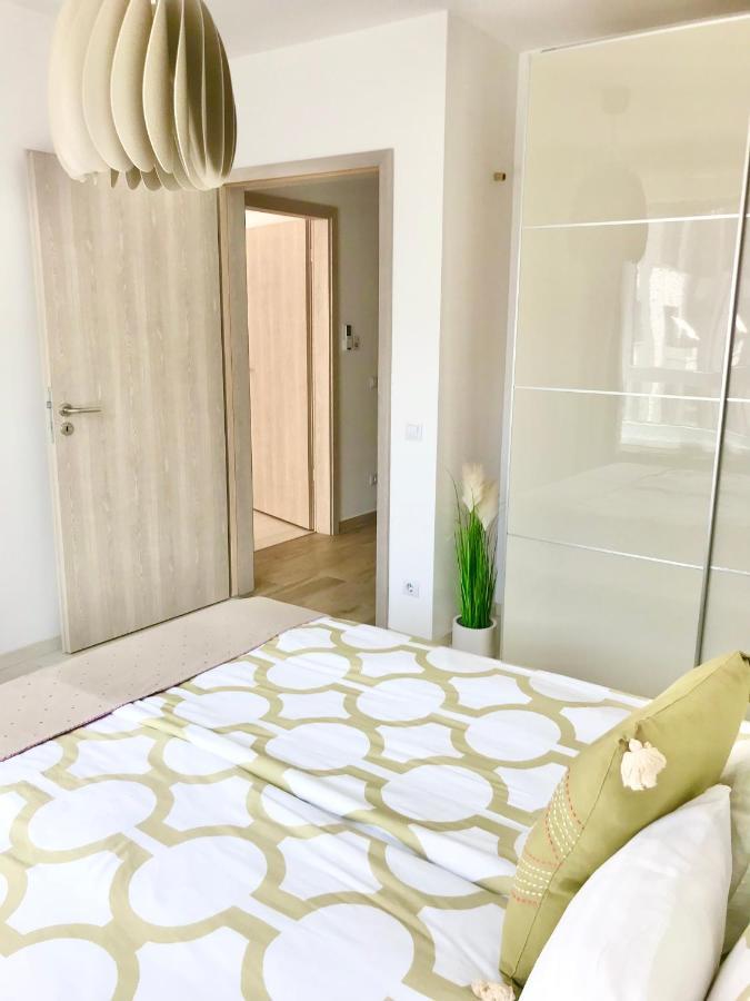 Elizabeth Garden Premium Apartment Kecskemet Exterior photo